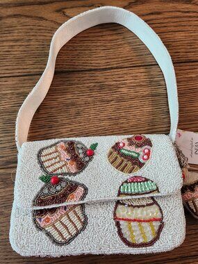 NWT -Made in India- Viral - White Beaded Cupcake Shoulder Bag with Cupcake Charm